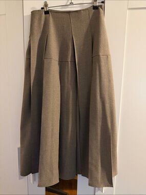 Structured Pleat Maxi Skirt in Taupe